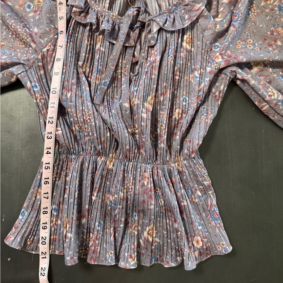 Vintage 70s Gray Floral Keyhole Ruffled Pleated Peplum Chiffon‎ USA Union Made - Picture 9 of 16